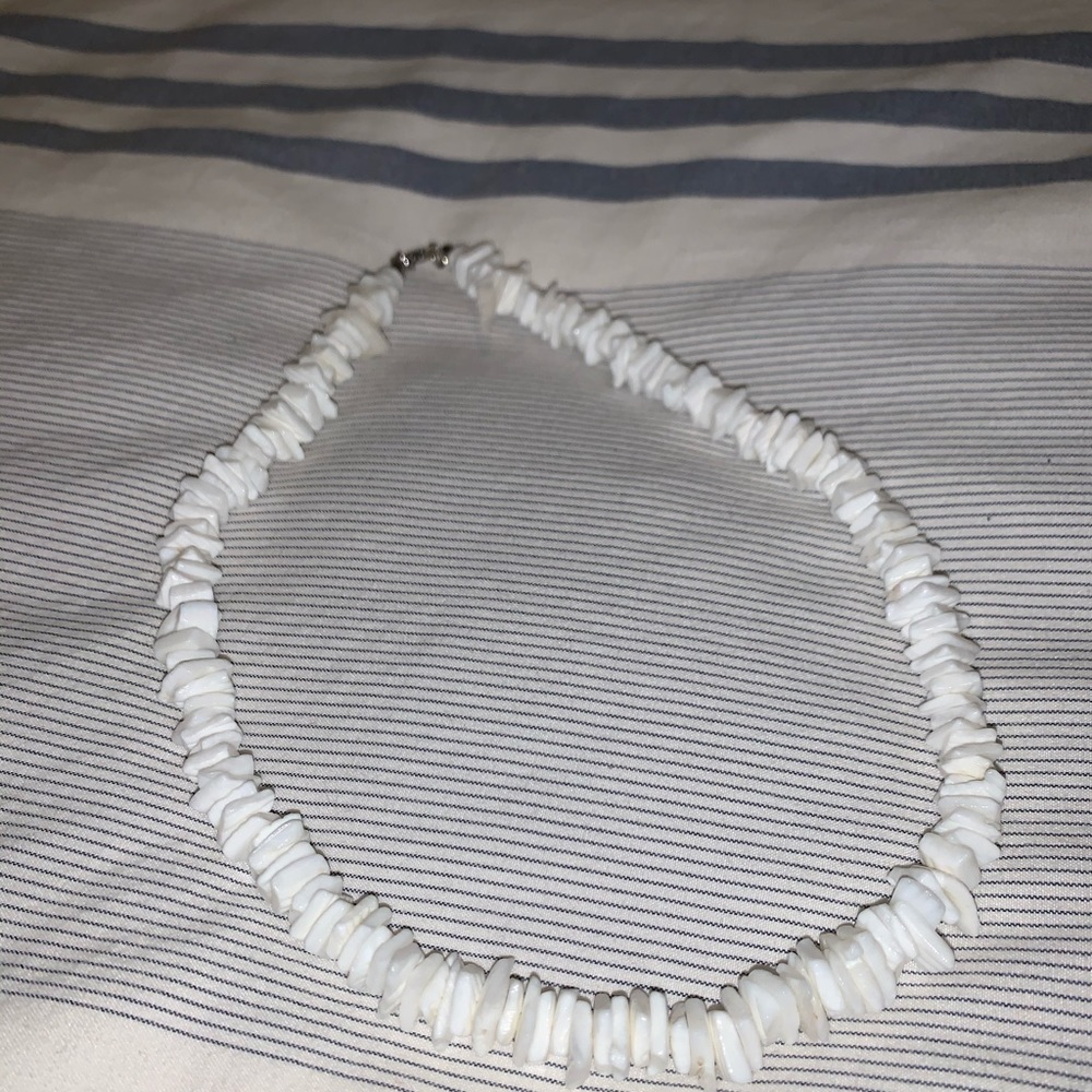 White Shell Choker